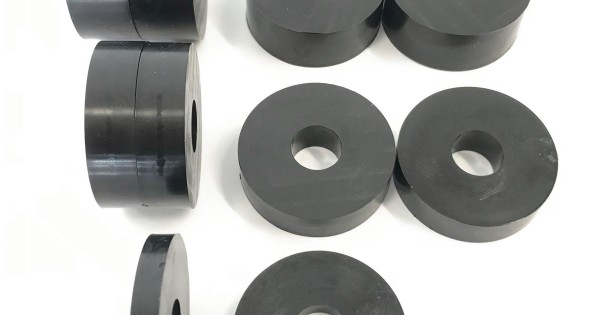 Enkotrade Pack Of 4 Spacer Sleeves For M8 | 12 X 8.4 X 10 Mm | Spacers Round Plastic Washers Spacers Bearing Bushes Spacers Threaded Sleeves